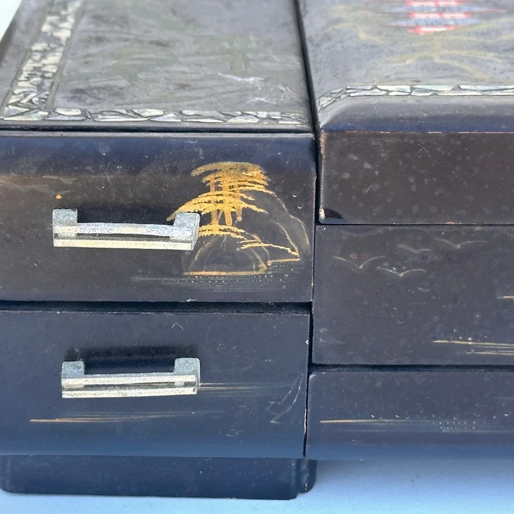Vintage Black Lacquer Japanese Jewelry Music Box Working Music Sankyo Japan
